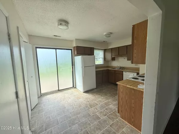 Jacksonville, NC 28546,1037 Yukon CT