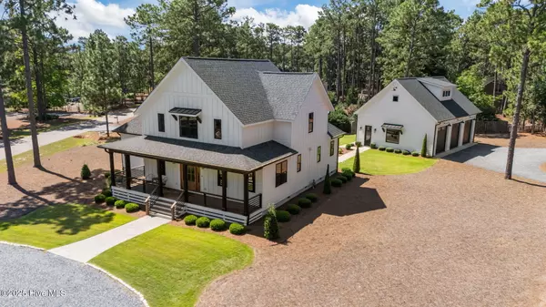 Southern Pines, NC 28387,175 Longleaf RD