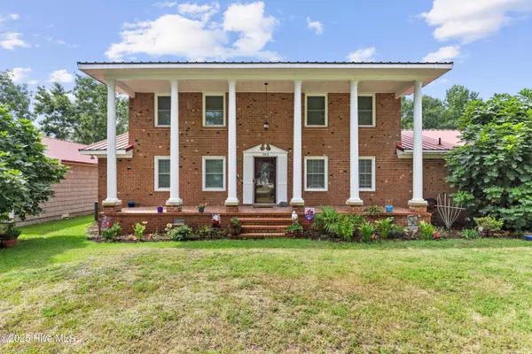 Sneads Ferry, NC 28460,308 Ennett LN