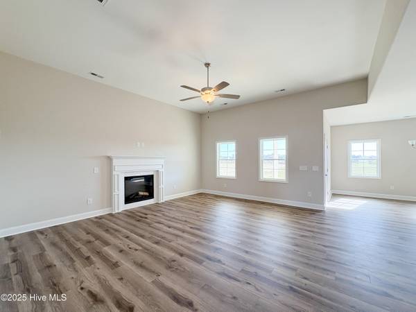 Hubert, NC 28539,811 Tupelo Tree DR