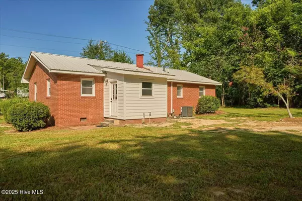 Aberdeen, NC 28315,10501 Nc 211 HWY