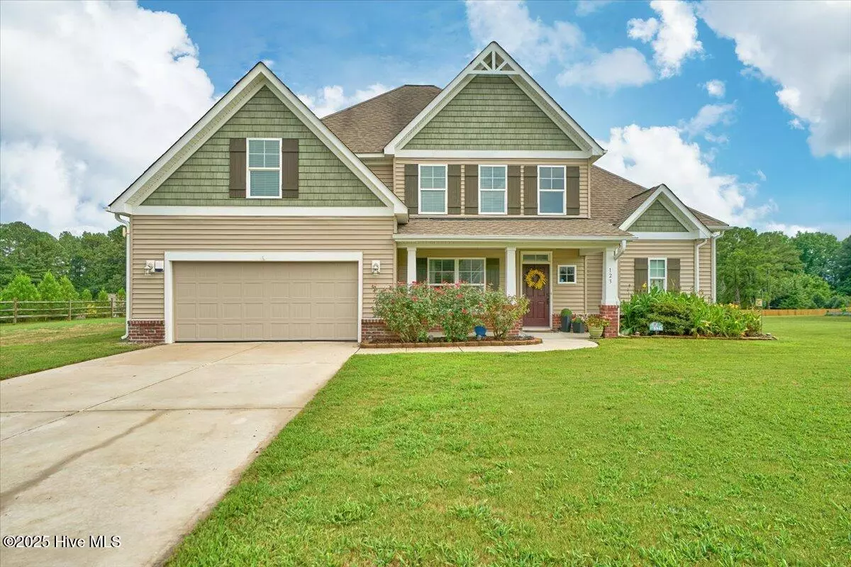 Carthage, NC 28327,123 Farmhouse LN