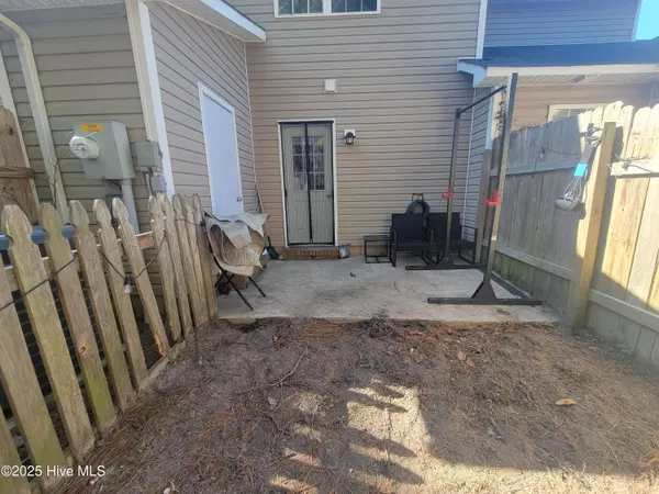Jacksonville, NC 28546,204 Woodlake CT