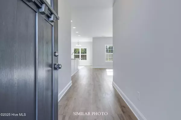 Jacksonville, NC 28546,127 Sanctuary ST