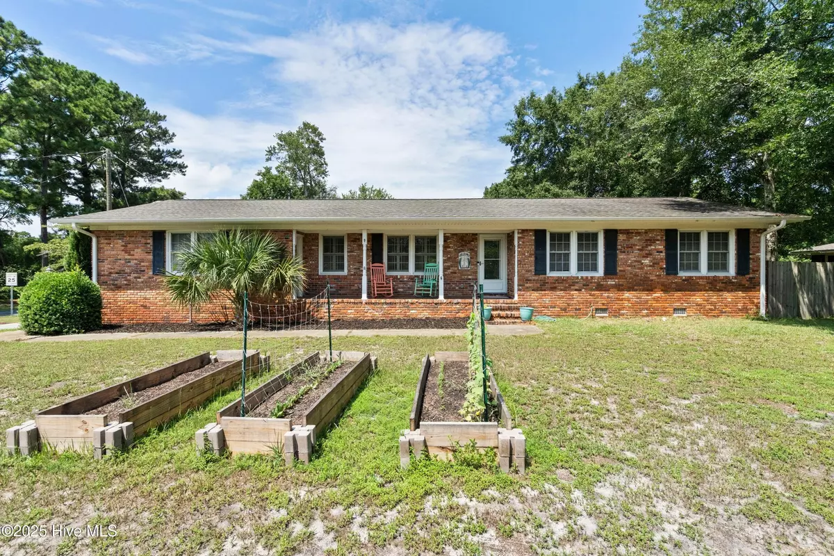Wilmington, NC 28409,142 Mohican TRL