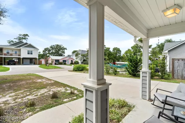 Oak Island, NC 28465,114 NW 11th ST