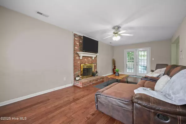 Jacksonville, NC 28546,120 Winthrope WAY