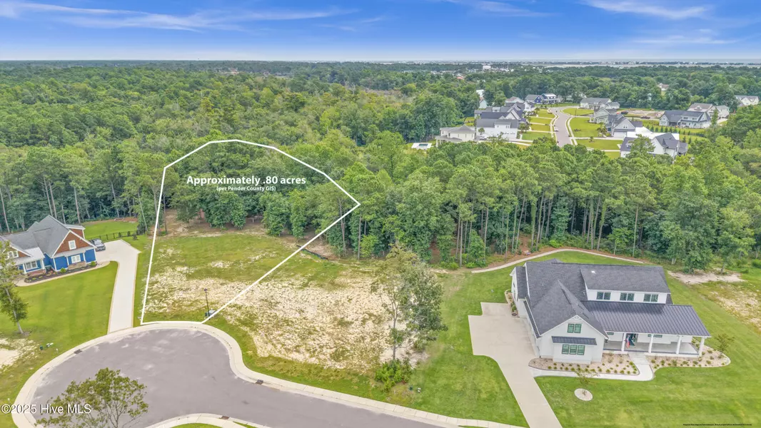 27 W Scarborough CT, Hampstead, NC 28443