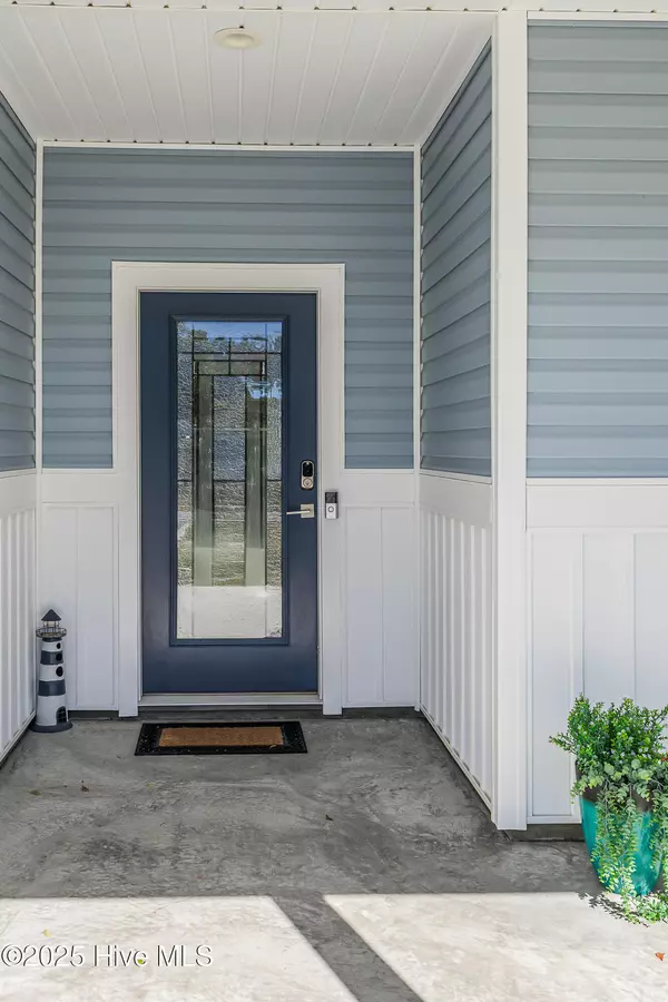 Oak Island, NC 28465,504 W Oak Island DR