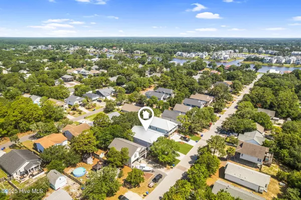 Oak Island, NC 28465,104 NE 36th ST