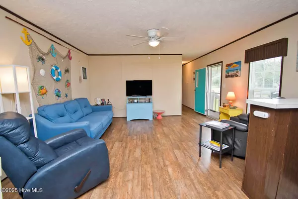 Swansboro, NC 28584,205 Seashore DR
