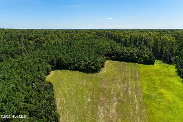 Elizabeth City, NC 27909,843 Halls Creek RD