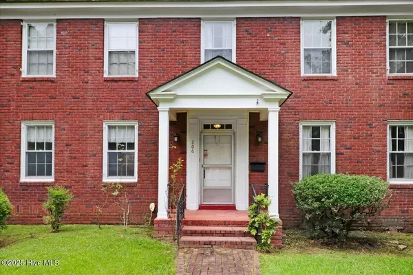 Kinston, NC 28501,206 Summit AVE
