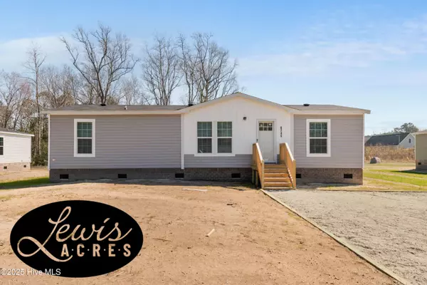 6745 Lewis DR SE, Winnabow, NC 28479