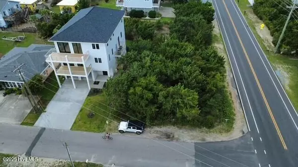 109 Raleigh AVE, Surf City, NC 28445