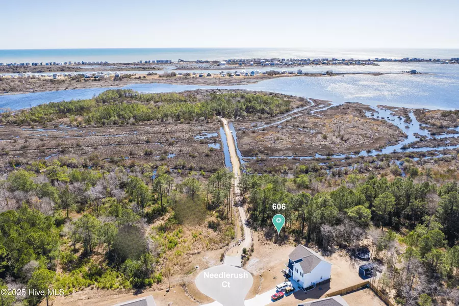 606 Needlerush CT, Sneads Ferry, NC 28460