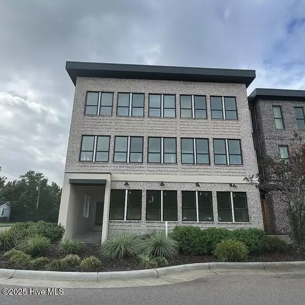 1124 Castle ST #B, Wilmington, NC 28401