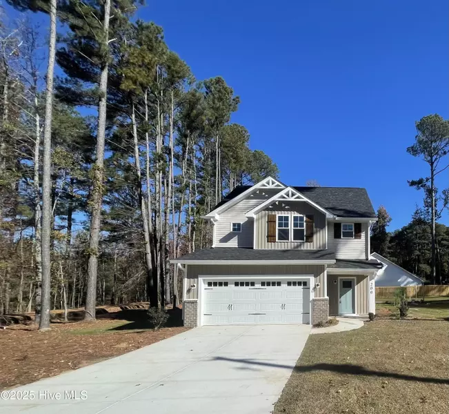 200 Scott AVE, Vass, NC 28394