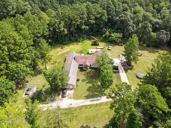 Cove City, NC 28523,1216 Asbury RD