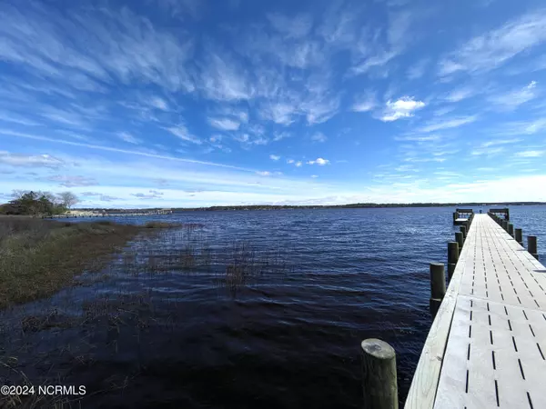 Stella, NC 28582,117 Longwood DR