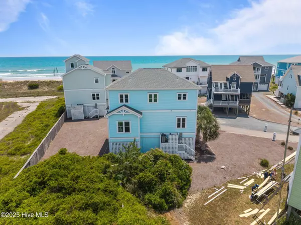 North Topsail Beach, NC 28460,132 N Permuda Wynd DR