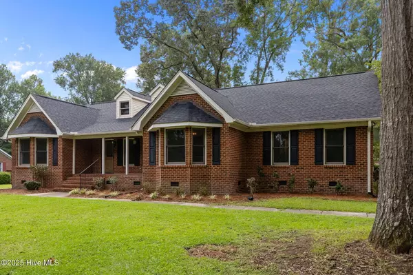 Greenville, NC 27834,1060 Northwoods DR