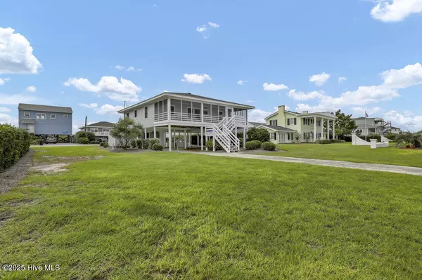 Topsail Beach, NC 28445,1040 Ocean BLVD