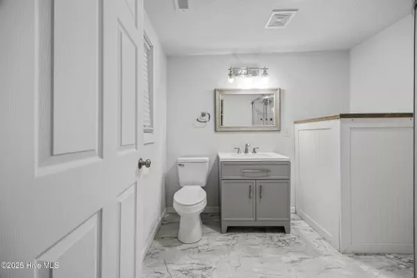 Elizabeth City, NC 27909,605 Maple ST