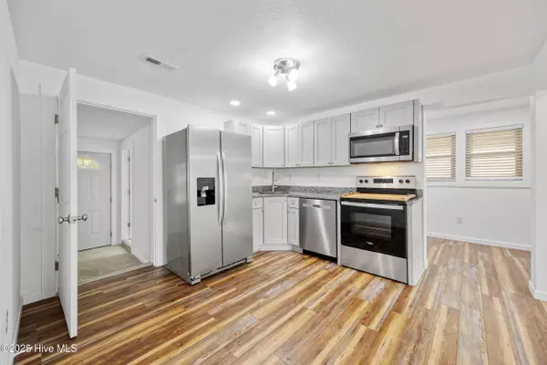 Elizabeth City, NC 27909,605 Maple ST