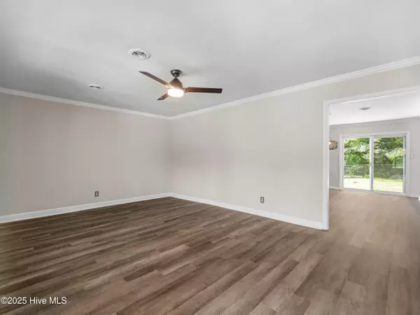 Jacksonville, NC 28540,11a Dewitt ST