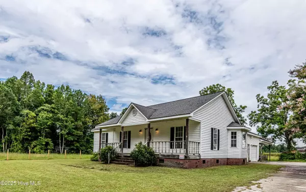 127 Rodney Lanier RD, Chinquapin, NC 28521