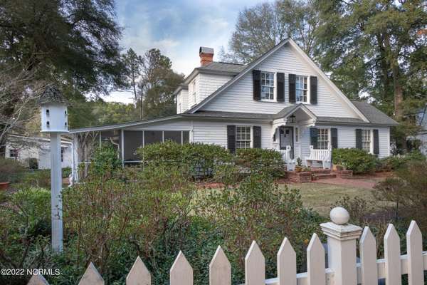 185 Cherokee RD, Pinehurst, NC 28374