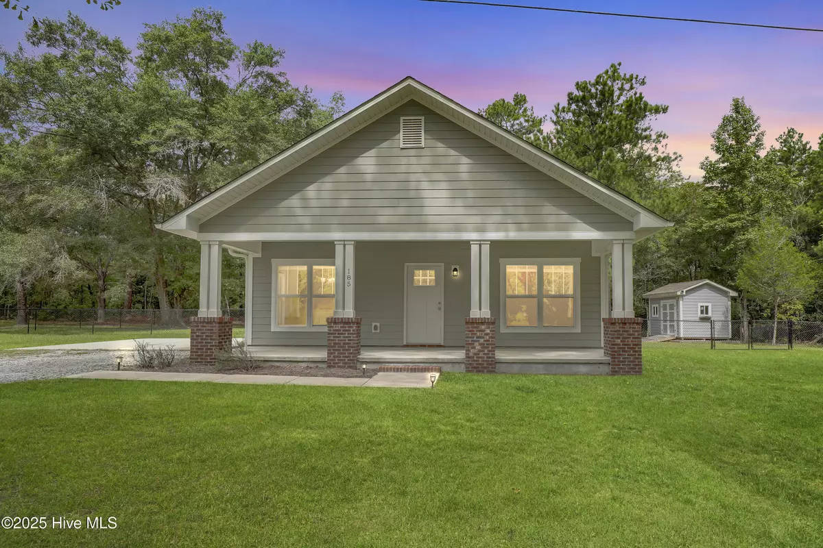 Hubert, NC 28539,185 Van Riggs RD