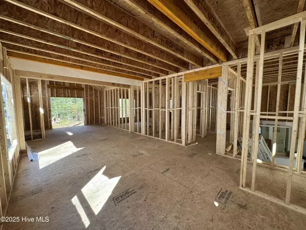 Vass, NC 28394,662 Wren LN