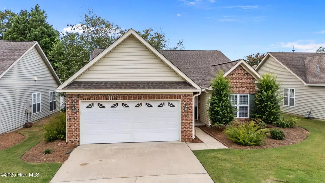 2114 Yorkshire DR, Greenville, NC 27858