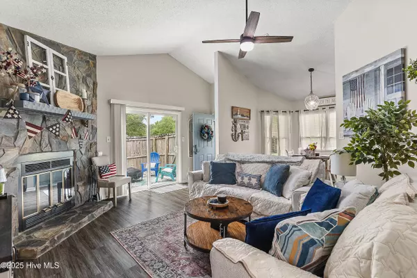 Jacksonville, NC 28546,547 Shadowridge RD