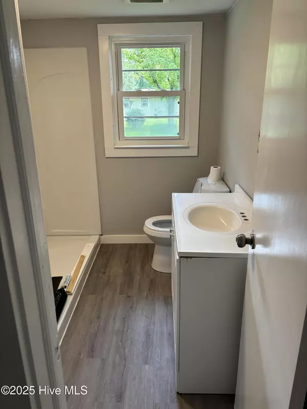 Elizabeth City, NC 27909,109 Coopers LN