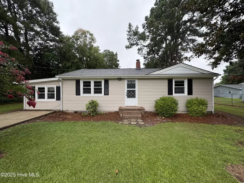 109 Coopers LN, Elizabeth City, NC 27909