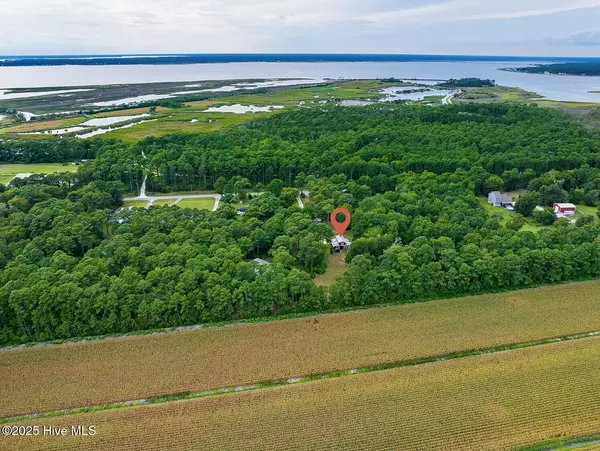 Beaufort, NC 28516,727 Crow Hill RD