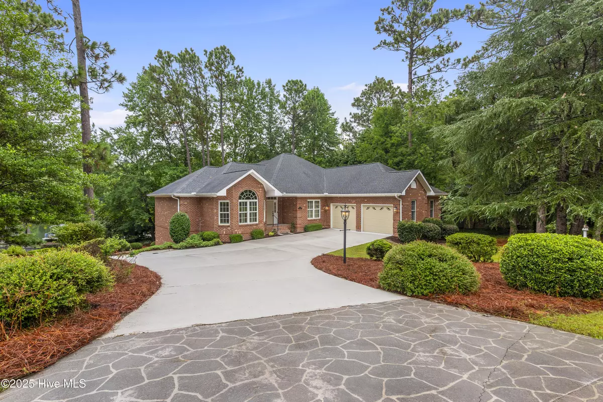 Pinehurst, NC 28374,115 Lake Forest DR SW
