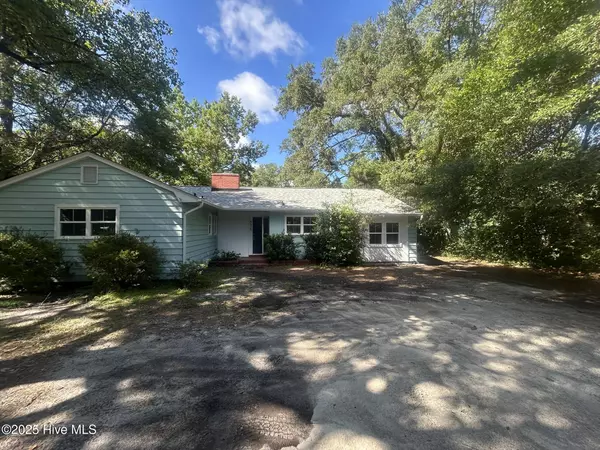4929 Oleander DR, Wilmington, NC 28403