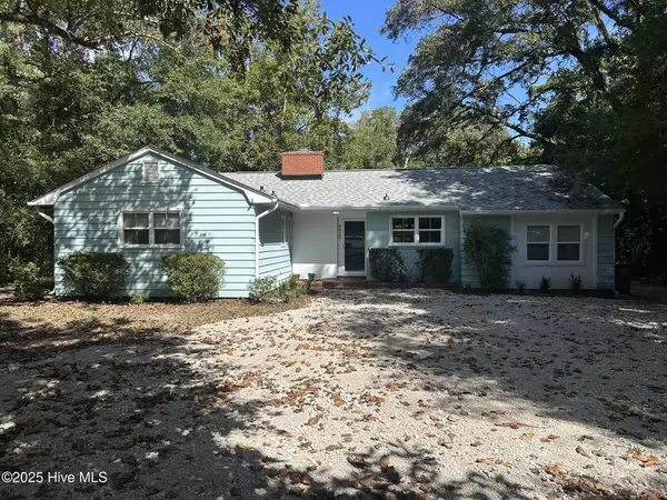 4929 Oleander DR, Wilmington, NC 28403