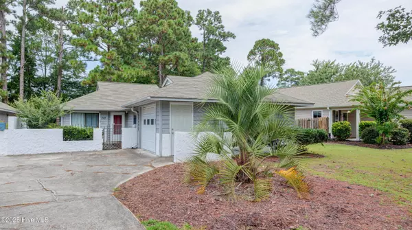 103 Holly Tree LN, Hampstead, NC 28443