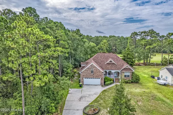 Southport, NC 28461,312 Fairway DR