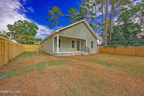 Rose Hill, NC 28458,218 E Church ST