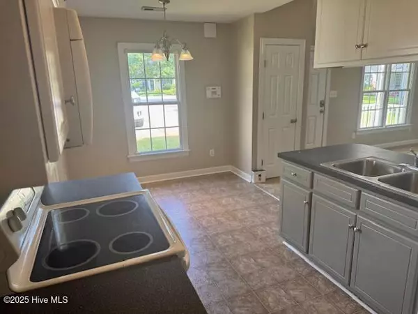 Wilson, NC 27893,3212 Granite CT SW