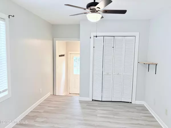 Jacksonville, NC 28540,414 Sherwood RD