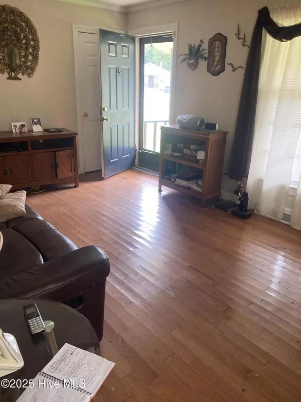 Kinston, NC 28501,402 Marcella DR