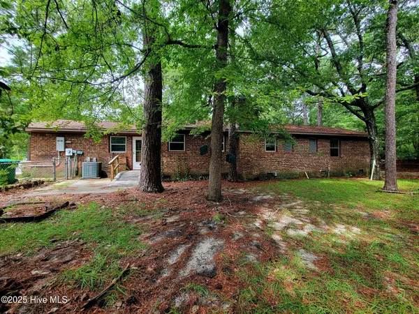 Washington, NC 27889,104 Putter LN