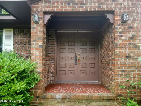 Washington, NC 27889,104 Putter LN